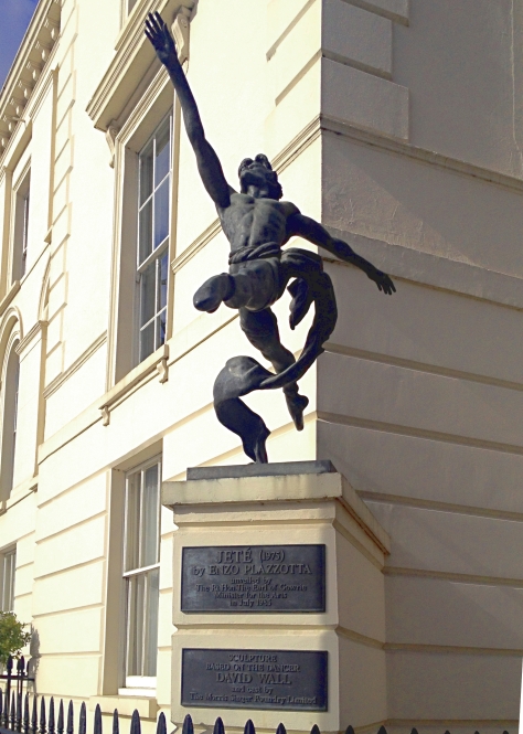 Jete - statue at Millbank, London